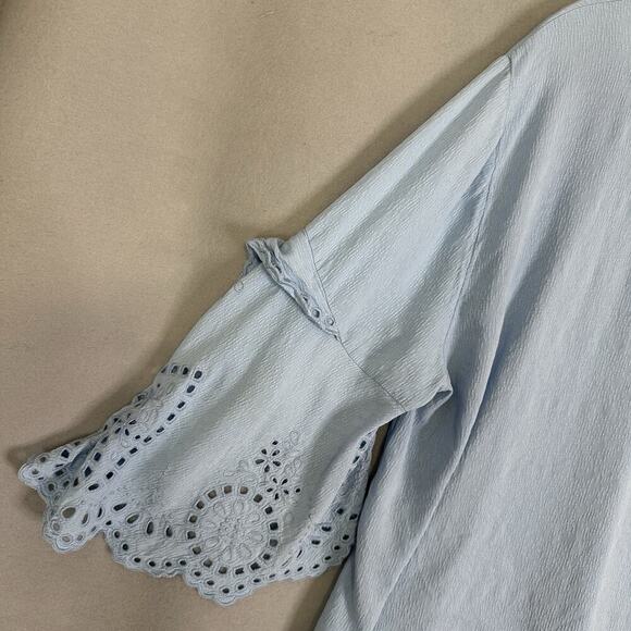 Chico’s Top Women Plus SZ 16 Eyelet Bell Sleeve Lightweight Feminine Casual - Picture 11 of 16
